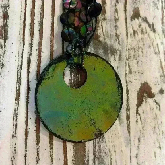 Rainbow Pendant Statement necklace - Picture 4 of 8